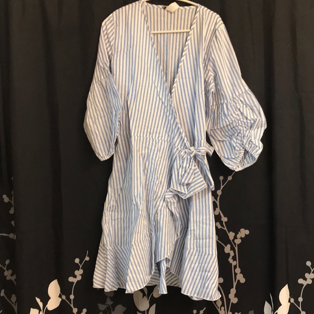 NEW... Dress